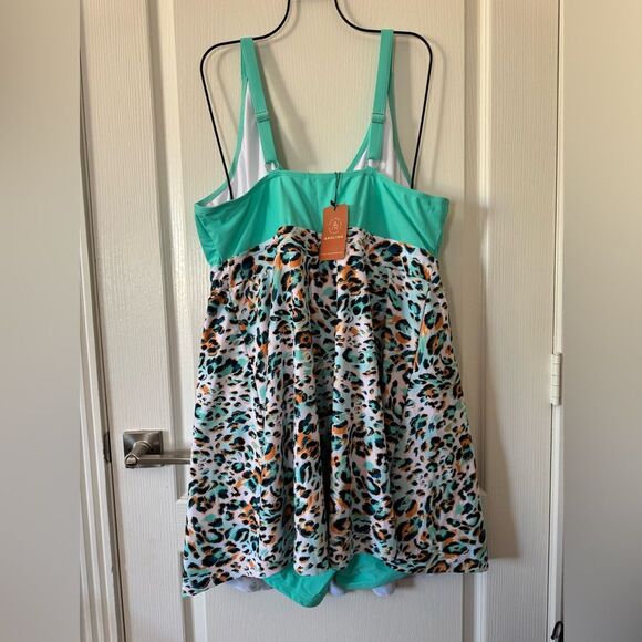 Arolina Swimsuit Dress Two Piece Cute Green Leopard Print With Shorts 22W NWT - Picture 4 of 9